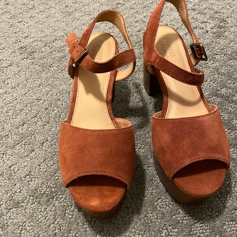 Soludos 7 1/2 suede platform heels